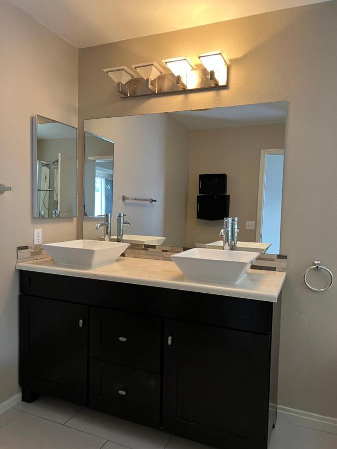 Sweet Spacious 5 Bdrm Home With Pool Las Vegas Zewnętrze zdjęcie