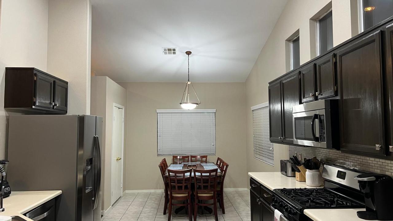 Sweet Spacious 5 Bdrm Home With Pool Las Vegas Zewnętrze zdjęcie